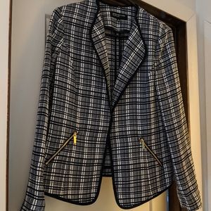 Jones New York open blazer/jacket.